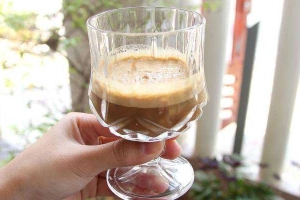 Cafe & Sinh Tố - Ngô Mây