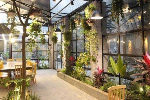 Cafe The Firefly - Gardenista