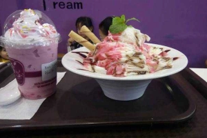 Cafe Tuyết Trà - Kem Hoa Tuyết & Trà Sữa Đài Loan