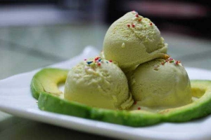 Cafe Út Quyên - Sinh Tố Kem Bơ