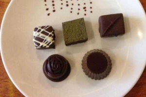 Cafe V Chocolate