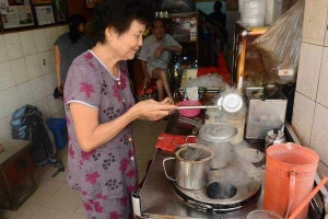 Cafe Vợt - Phan Đình Phùng