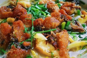 Quán Ăn Canh Cá Rô Đồng Hưng Yên -  Miếu Thờ