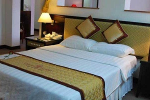 Capital Garden Hotel - Hoàng Ngọc Phách