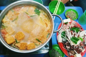 Quán Ăn Cát Bà Quán - Lẩu Nướng Hải Sản