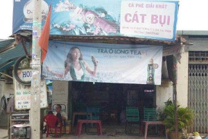Cát Bụi Cafe - Mã Lò