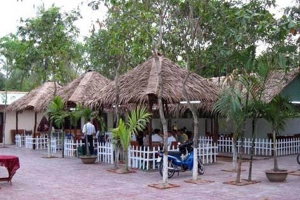 Nhà Hàng Cây Bàng 2
