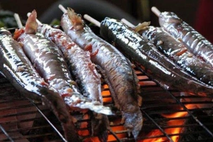 Quán Ăn Cây Đèn Dầu