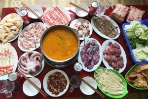 Quán Ăn Cây Thông - Buffet Lẩu