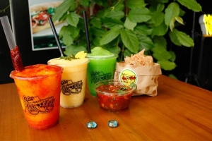 Quán Ăn CeCe's Mangonada - Nước Trái Cây Mexico