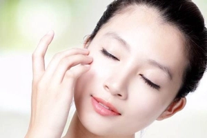 Chăm Sóc Da Công Nghệ Cao Solar - Ngô Thị Thu Minh