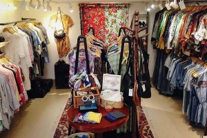 Chăn Con Công - Vintage Store - Đường Thành