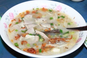 Quán Ăn Cháo Lòng Hẻm Bình Dân