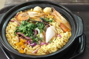 Quán Ăn Cháo Mực, Cháo Lòng & Mì Cay Hàn Quốc