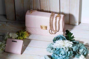 Charles & Keith - Vincom Đồng Khởi