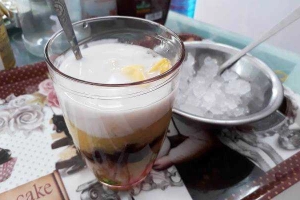 Chè Sài Gòn & Các Món Ăn Vặt - Phú Thượng
