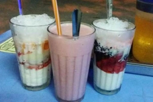 Quán Ăn Chè Tuyến - Sinh Tố & Kem Bơ