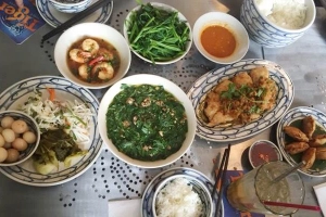 Nhà Hàng Chị Hoa - Vietnamese Cuisine