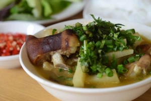 Quán Ăn Chị Năm - Bún Thịt Chó