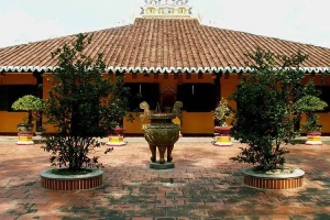Chùa Giác Lâm - Lạc Long Quân