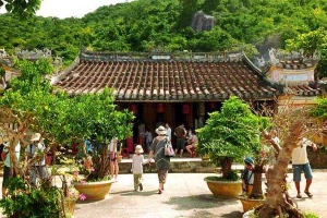 Chùa Hải Ngạn