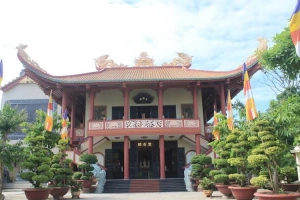 Chùa Long An