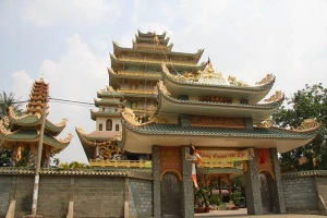 Chùa Vạn Đức - Tô Ngọc Vân