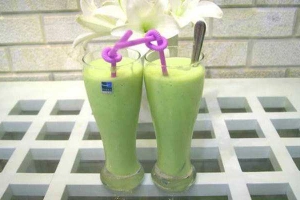 Chuông Gió - Cà Phê & Sinh Tố