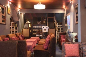 Chuông Gió Cafe - Chốn Bình Yên
