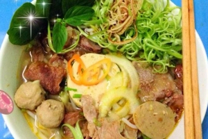 Quán Ăn Cô 8 - Hủ Tiếu & Bò Kho - Nguyễn Tư Giản