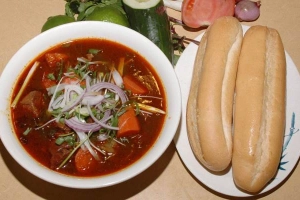 Cô Ba - Bún Mắm, Hủ Tiếu & Bò Kho