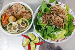 Quán Ăn Cố Đô Quán - Bún Bò Huế