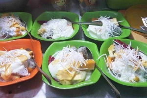 Cô Lan - Chè & Đồ Ăn Vặt