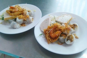 Quán Ăn Cô Liễu - Bánh Cuốn Nóng, Bún Thịt Nướng & Bánh Cuốn Thập Cẩm