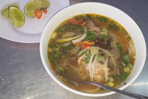 Quán Ăn Cô Nhàn - Bún Bò Huế