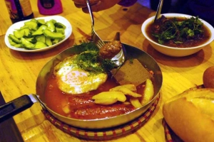 Quán Ăn Cô Thêm - Bánh Mì Chảo