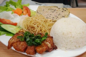 Quán Ăn Cô Thủy - Cơm Tấm Bún Xào