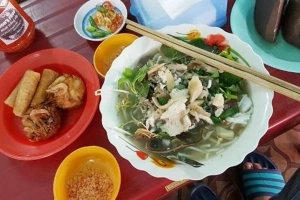 Quán Ăn Cô Tuyết - Bún Nước Lèo Sóc Trăng