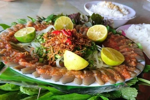 Quán Ăn Cô Yến - Chả Giò & Gỏi Cá Trích