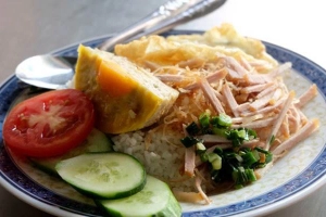 Quán Ăn Cơm Bình Dân - Đoàn Văn Bơ