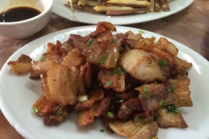 Quán Ăn Cơm Bình Dân - Nguyễn Văn Trỗi