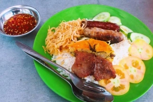Quán Ăn Cơm & Bún Bình Dân