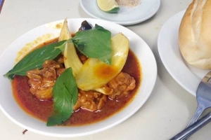 Quán Ăn Cơm Cà Ri Bò & Gà Bangkok