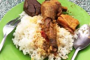Cơm Cà Ri - Quán Ăn Bình Dân