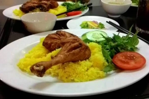 Quán Ăn Cơm Gà Hoàng Yến