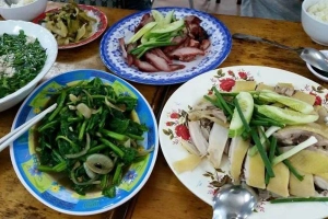 Quán Ăn Cơm Gà Hồng Phát - Hoàng Văn Thụ