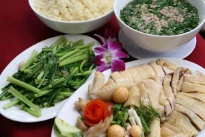 Quán Ăn Cơm Gà Hồng Xương - Lê Văn Sỹ