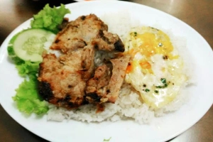 Quán Ăn Cơm Gà Quay A Hoàng - Hà Huy Tập