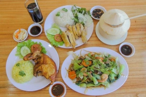 Quán Ăn Cơm Gà Tài Ký 2