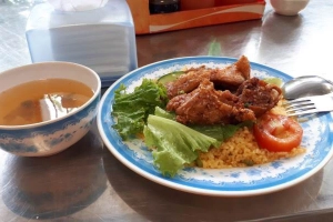 Quán Ăn Cơm Gà Xối Mỡ Chàng